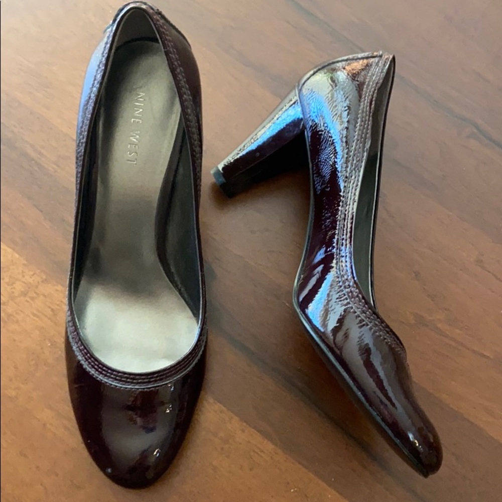 Vintage Nine West Dark Purple Patent Leather Heels